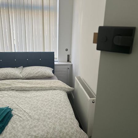 Marvellous Room 1 Stoke-on-Trent Εξωτερικό φωτογραφία